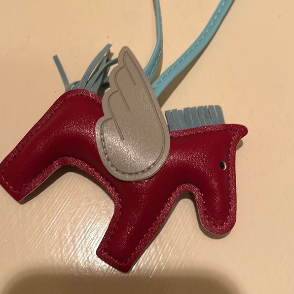 Leather Pegasus Horse Pony Bag Charm Blue Red New - Picture 3 of 8